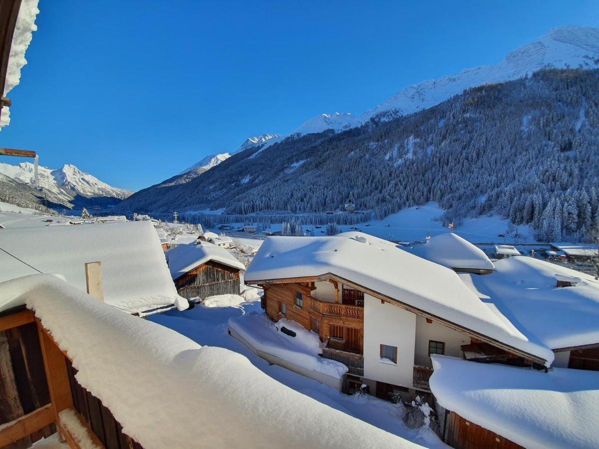 Stanton Hostel Sankt Anton am Arlberg Bagian luar foto
