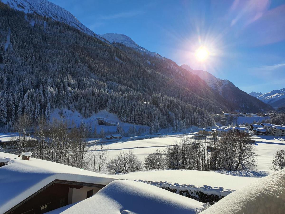 Stanton Hostel Sankt Anton am Arlberg Bagian luar foto