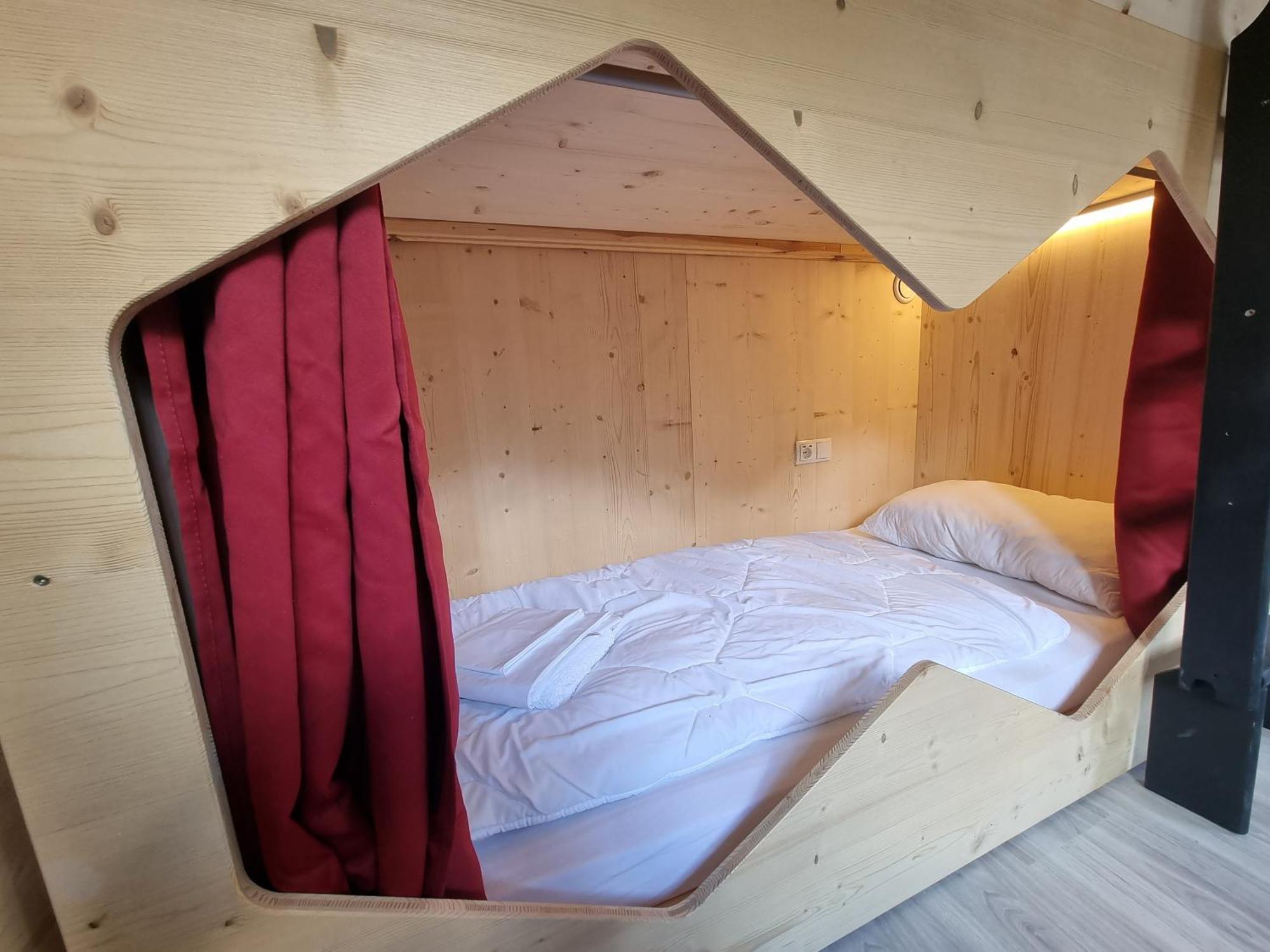 Stanton Hostel Sankt Anton am Arlberg Ruang foto