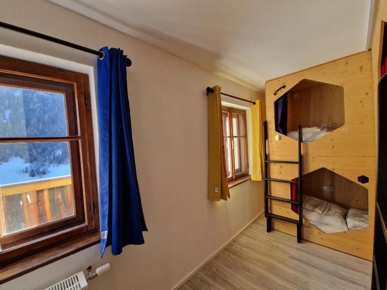 Stanton Hostel Sankt Anton am Arlberg Bagian luar foto