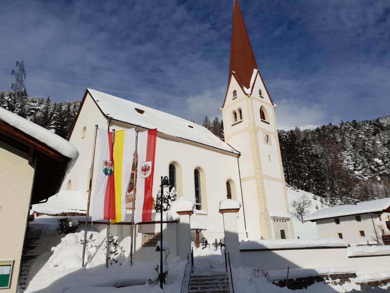 Stanton Hostel Sankt Anton am Arlberg Bagian luar foto