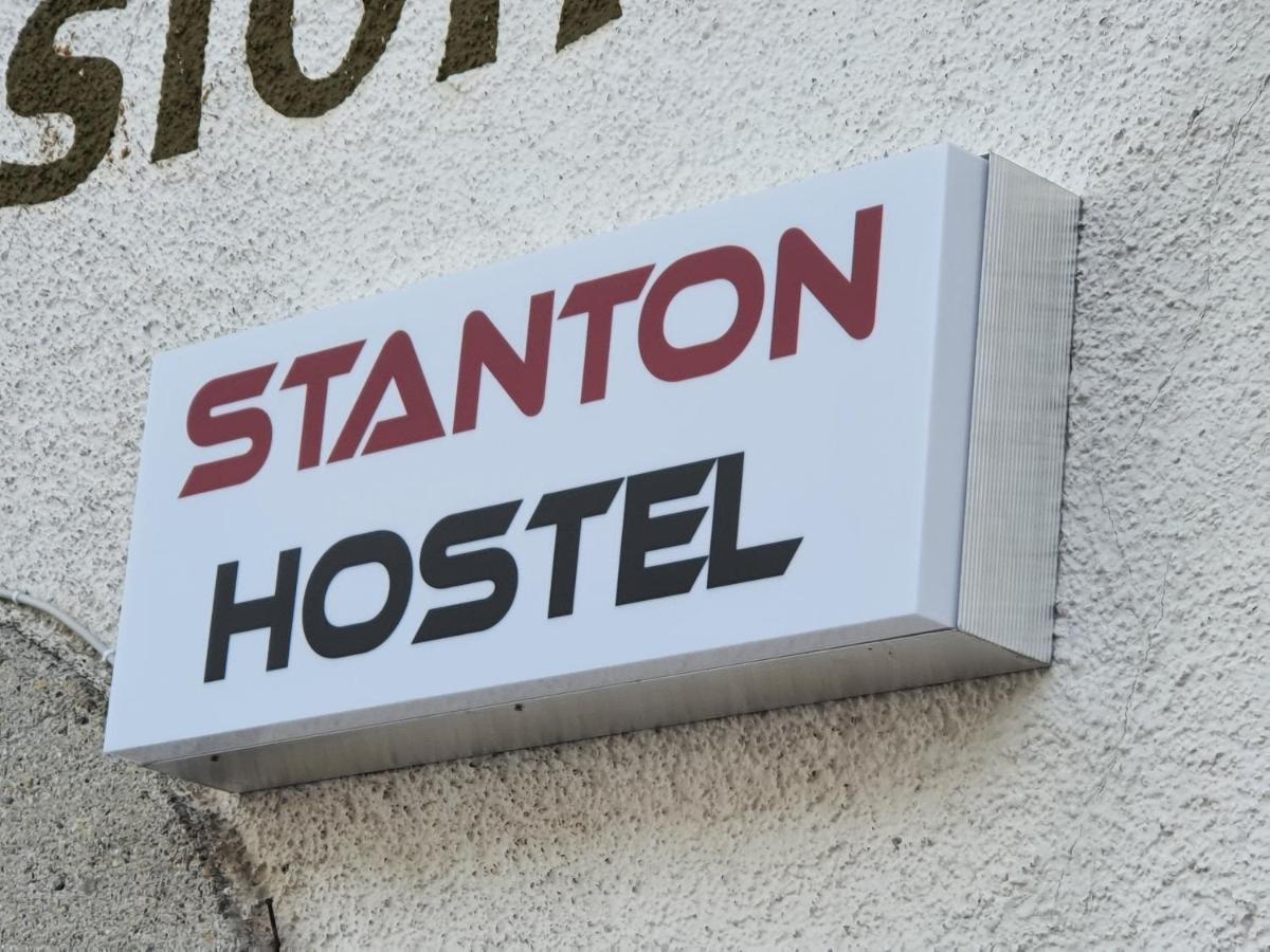 Stanton Hostel Sankt Anton am Arlberg Bagian luar foto